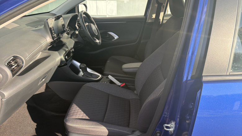 Toyota Yaris 1.5 Hybrid Icon 5dr CVT Hybrid Hatchback